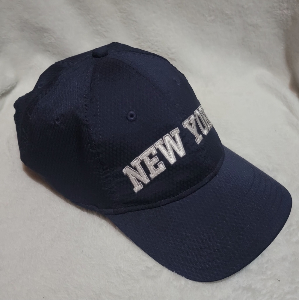 New York Under Armour Hat - Picture 3 of 4